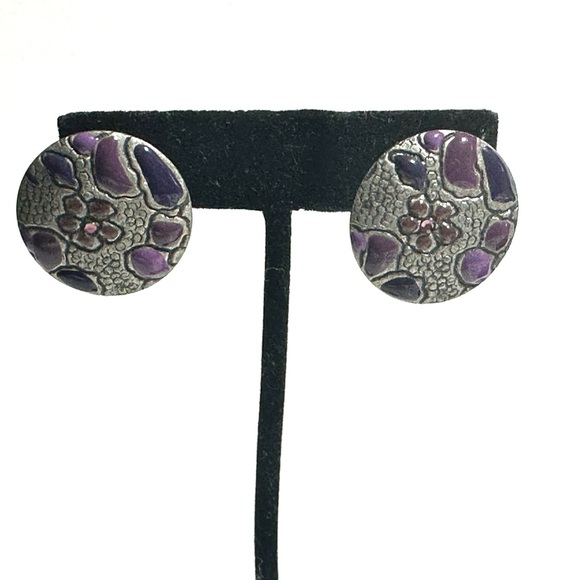 Vintage Round Textured Silver Gray & Purple Repousse Button Earrings - Picture 3 of 4